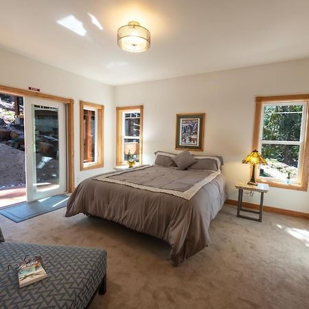 A Blue Sky Lodge Yosemite West Ngoại thất bức ảnh